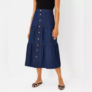 Like New Ann Taylor Tiered Denim Button-Down Midi Skirt Size 4